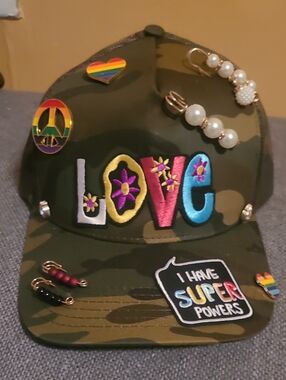 Kids Camouflage 'LOVE' Embroidered Cap with Pins - Olive Green